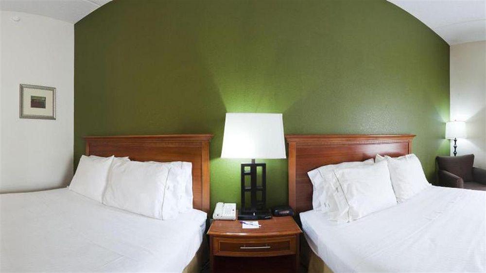 Holiday Inn Express Hotel & Suites Dublin By Ihg מראה חיצוני תמונה