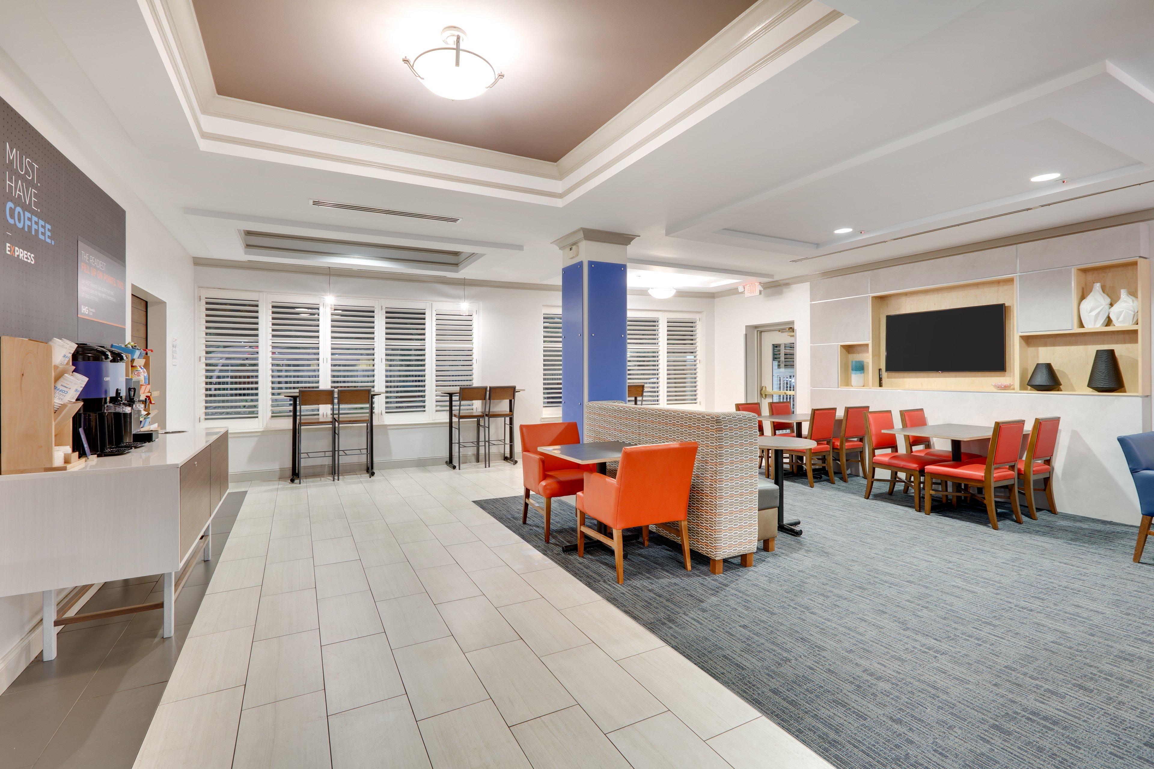 Holiday Inn Express Hotel & Suites Dublin By Ihg מראה חיצוני תמונה