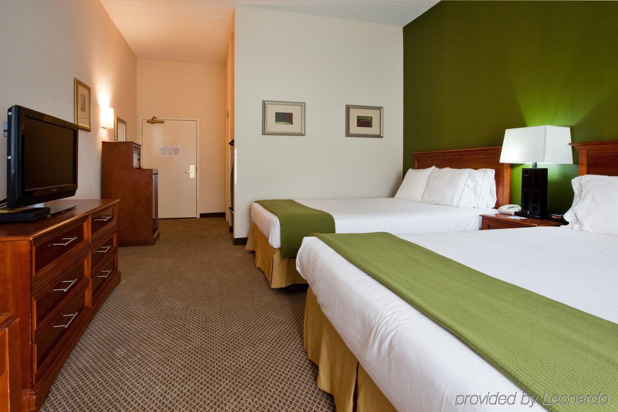 Holiday Inn Express Hotel & Suites Dublin By Ihg חדר תמונה