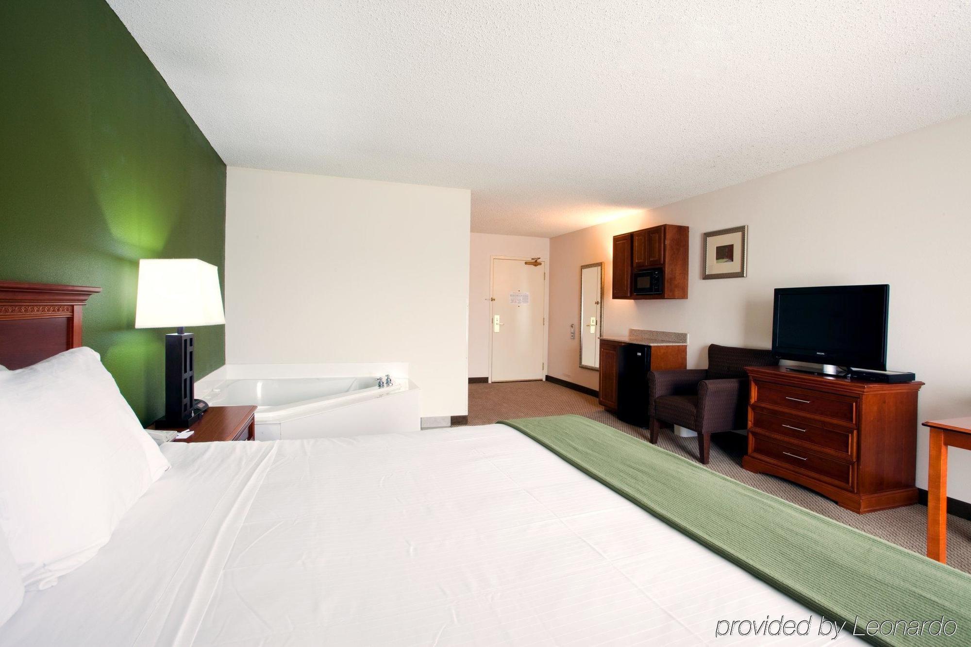 Holiday Inn Express Hotel & Suites Dublin By Ihg חדר תמונה