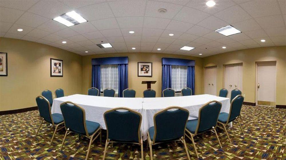 Holiday Inn Express Hotel & Suites Dublin By Ihg מראה חיצוני תמונה