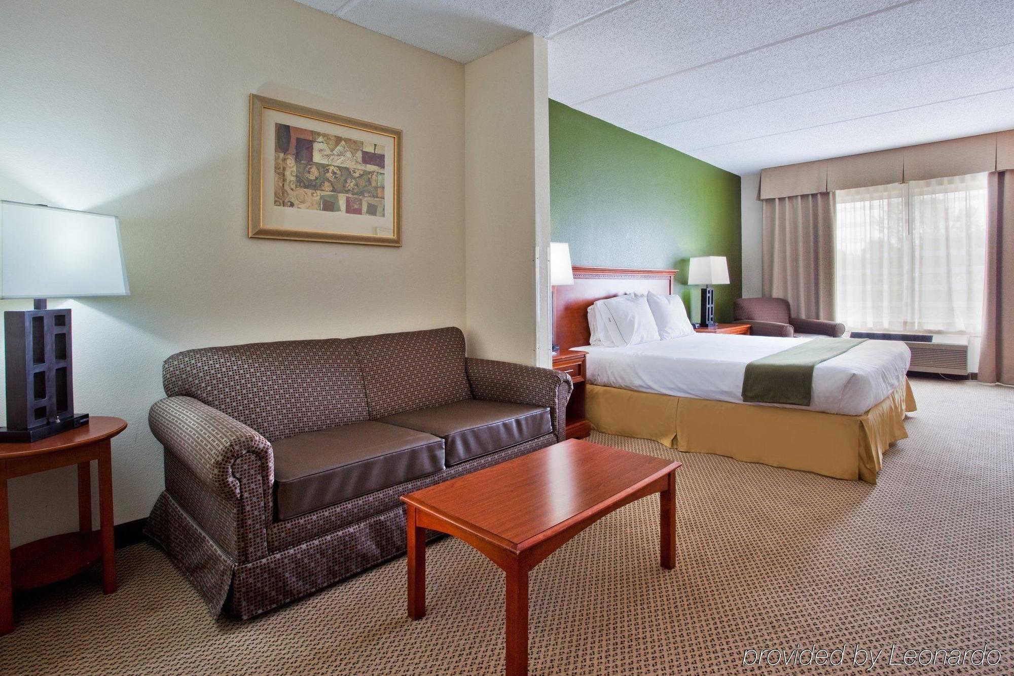 Holiday Inn Express Hotel & Suites Dublin By Ihg מראה חיצוני תמונה