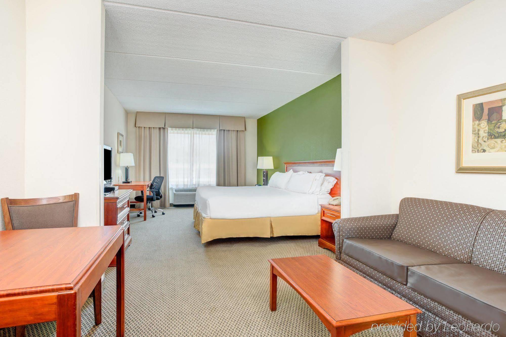 Holiday Inn Express Hotel & Suites Dublin By Ihg מראה חיצוני תמונה